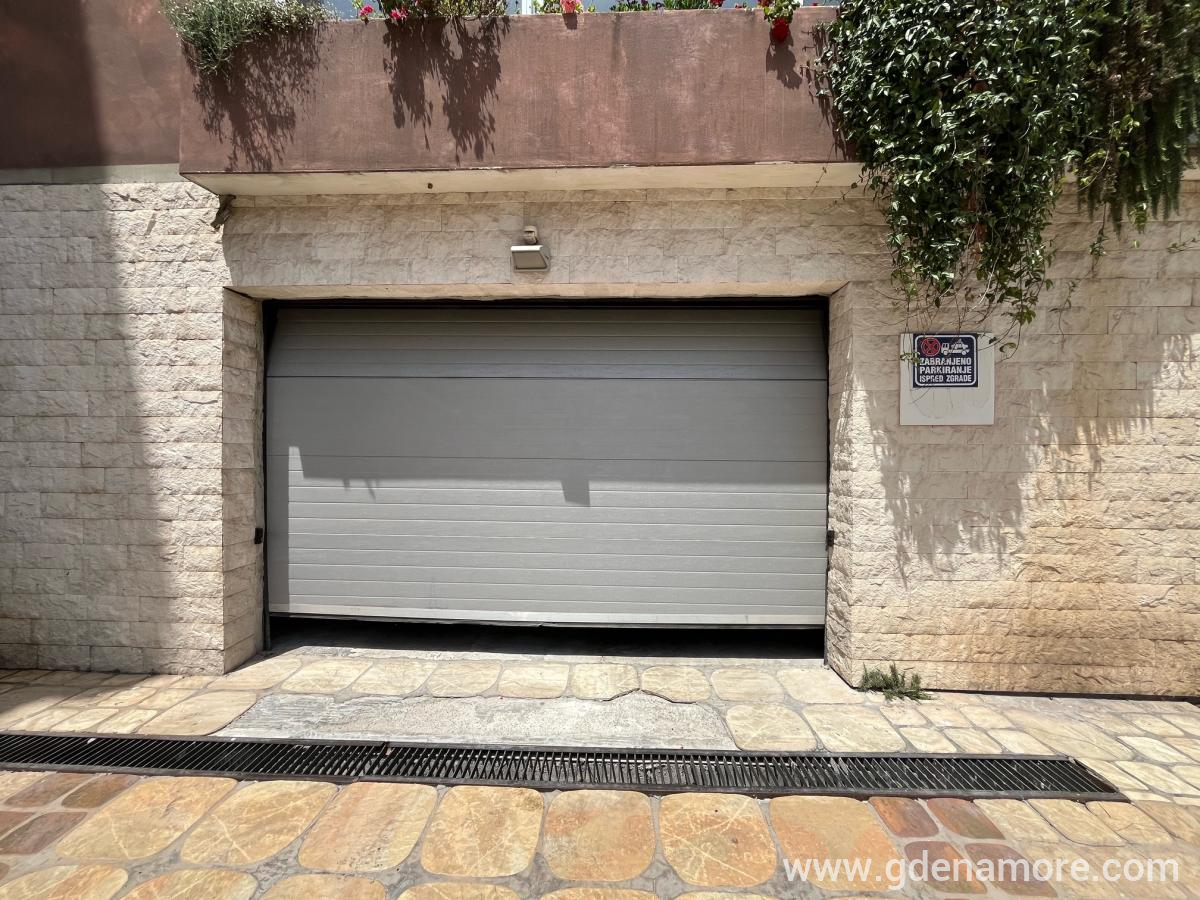 Budva City Apartman , privatni smeštaj u mestu Budva, Crna Gora - 1717936202961_image1